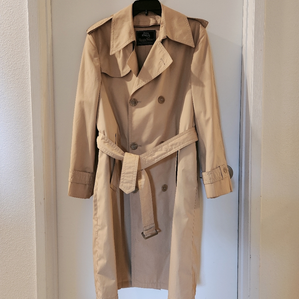 Men's wind and rain repellent raincoat